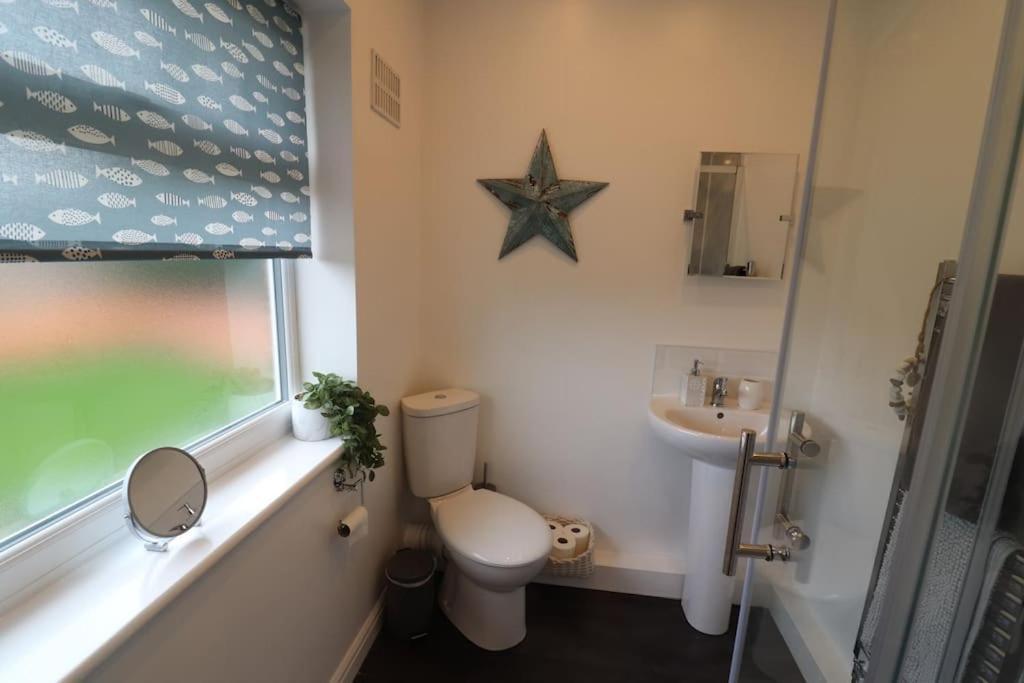 Cosy Two Bedroom First Floor Apartment Бирмингем Экстерьер фото
